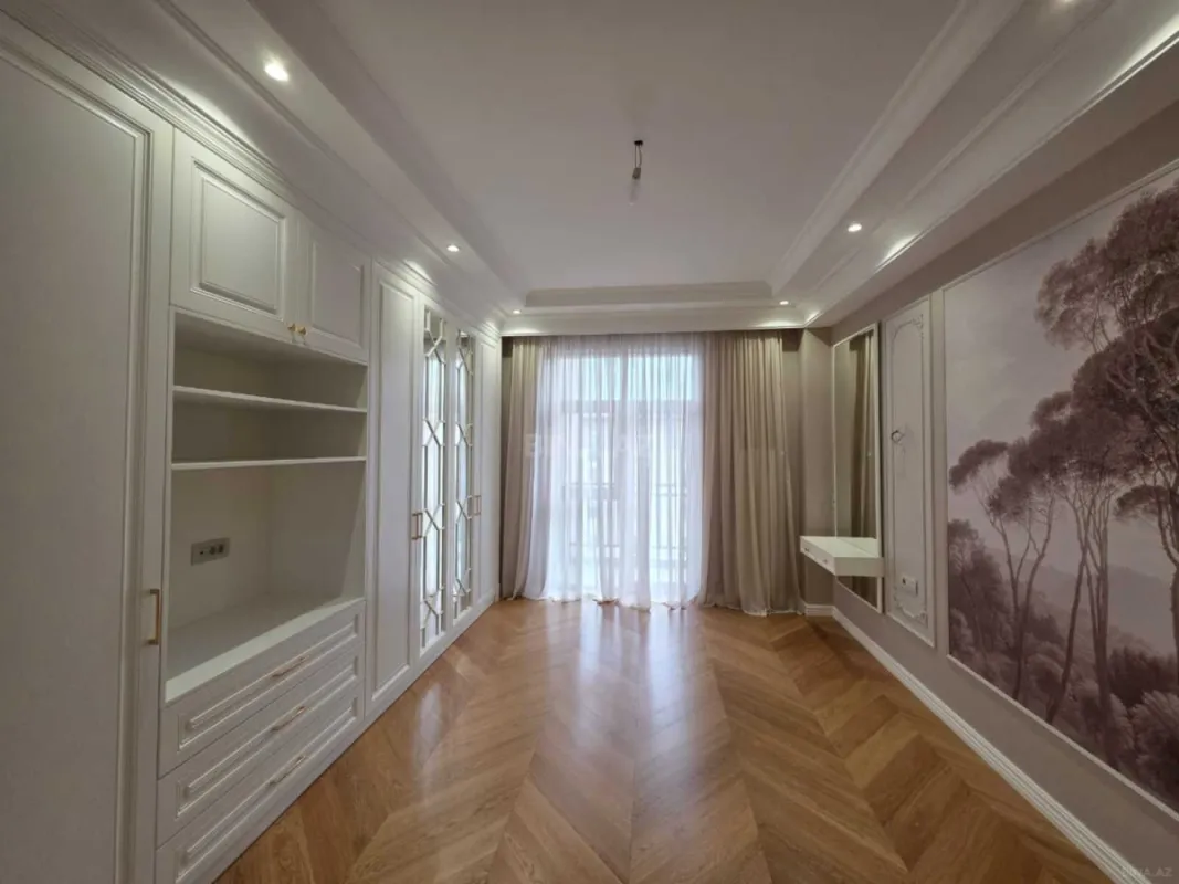 Kirayə verilir 3 otaqlı mənzil 140 m²