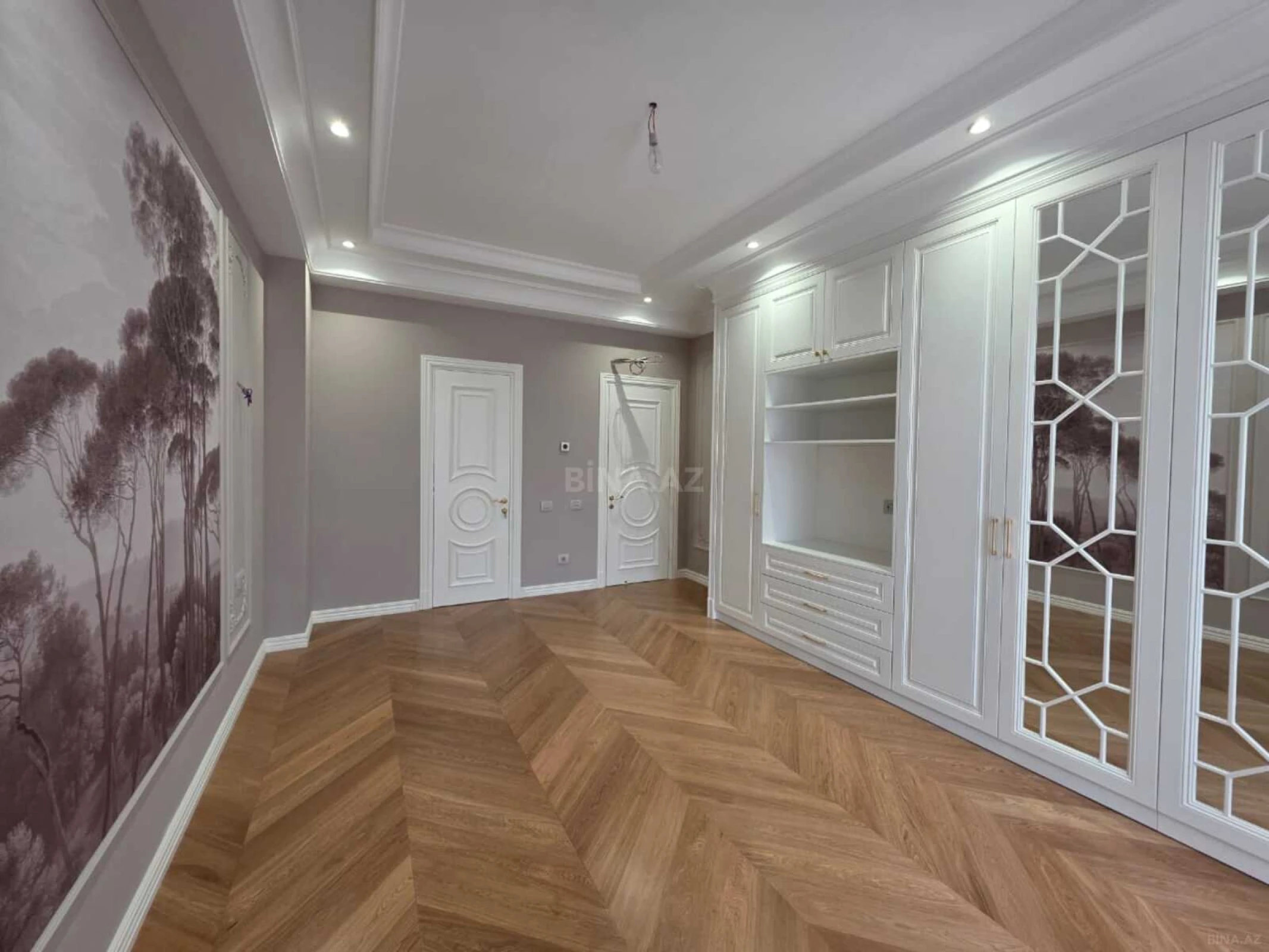 Kirayə verilir 3 otaqlı mənzil 140 m²