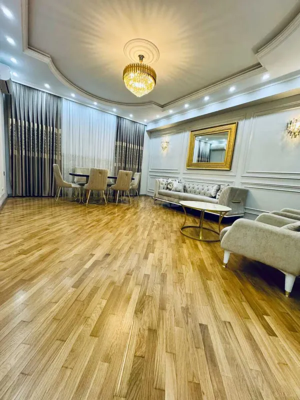 Kirayə verilir 4 otaqlı mənzil 144 m²