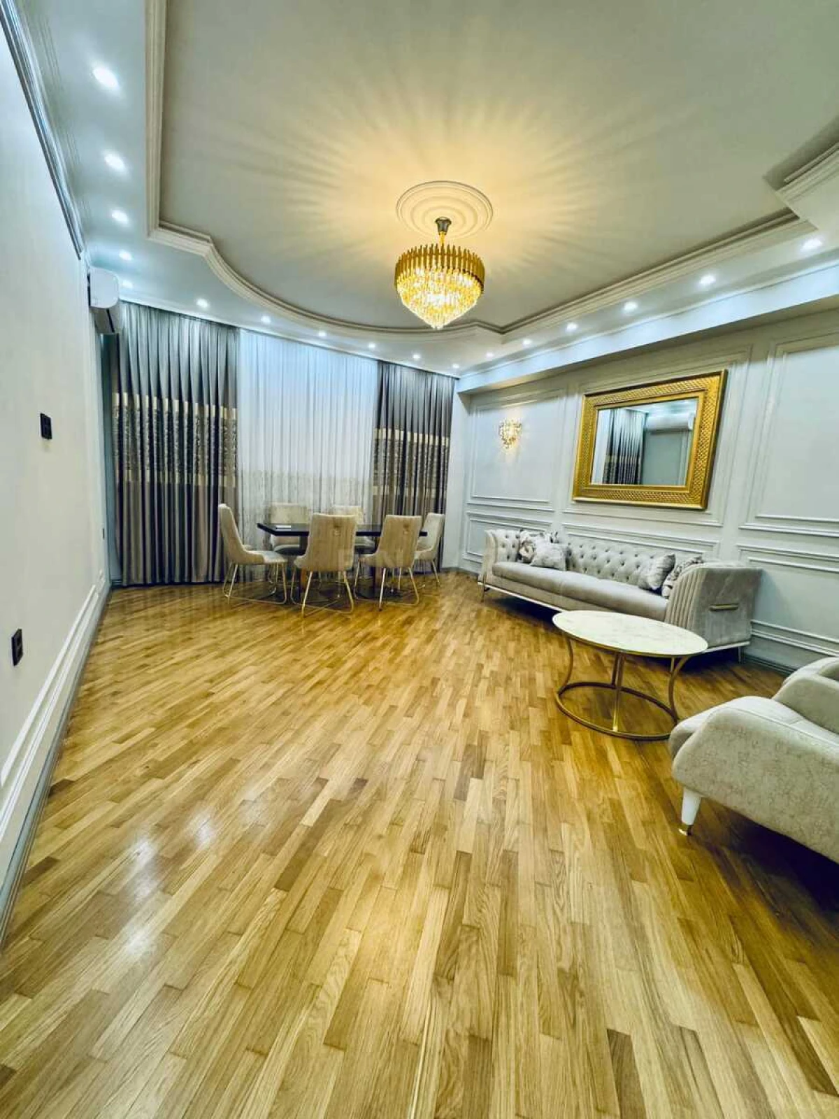 Kirayə verilir 4 otaqlı mənzil 144 m²