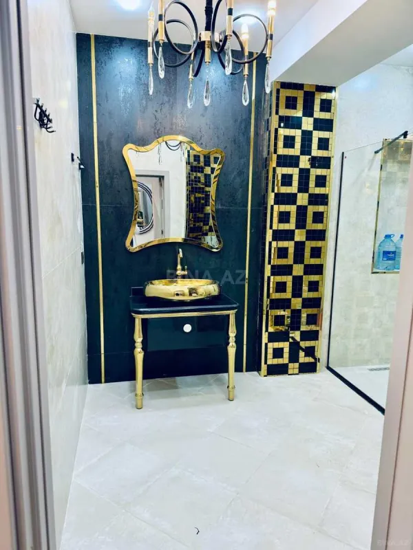 Kirayə verilir 4 otaqlı mənzil 144 m²