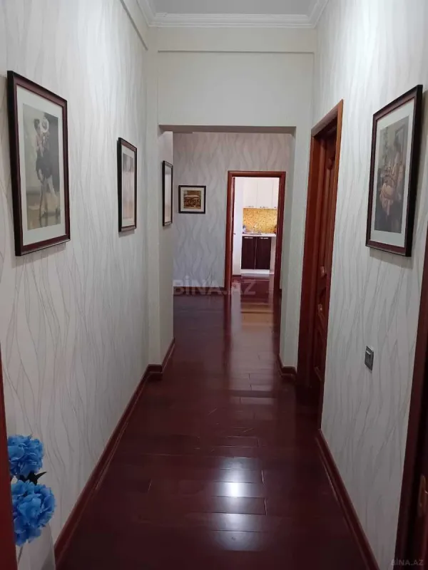 Satılır 3 otaqlı mənzil 120 m²