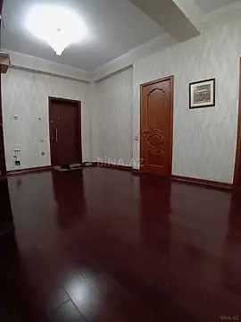 Satılır 3 otaqlı mənzil 120 m²