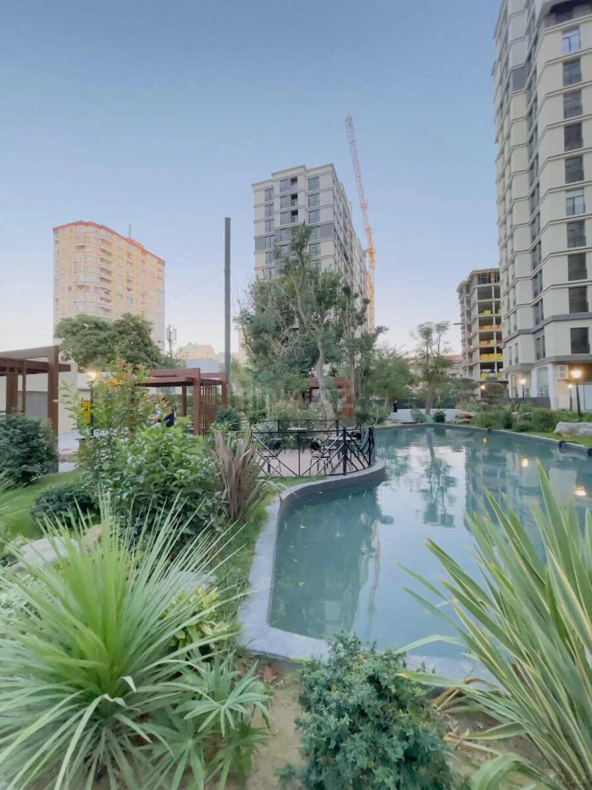 Satılır 1 otaqlı mənzil 62 m²