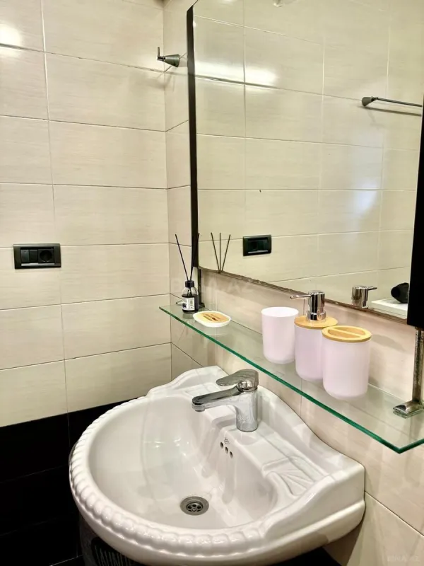 Kirayə verilir 3 otaqlı mənzil 105 m²