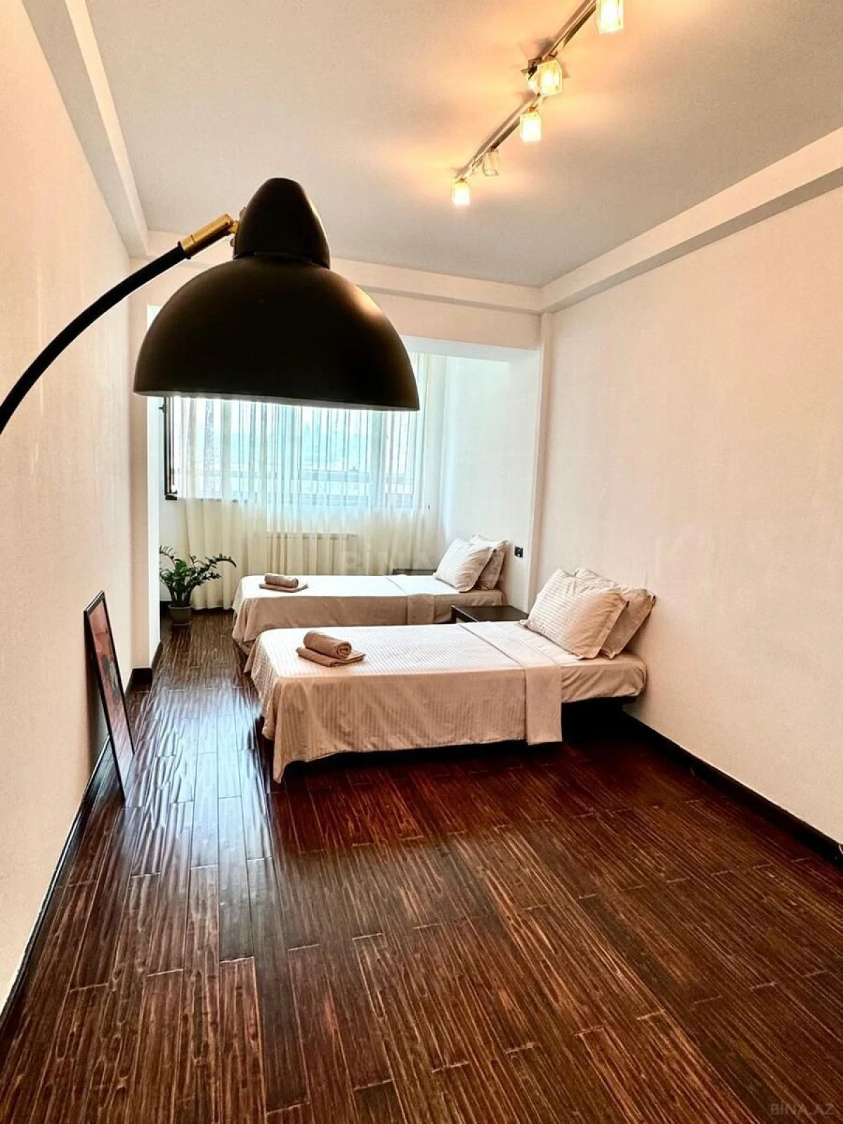 Kirayə verilir 3 otaqlı mənzil 105 m²