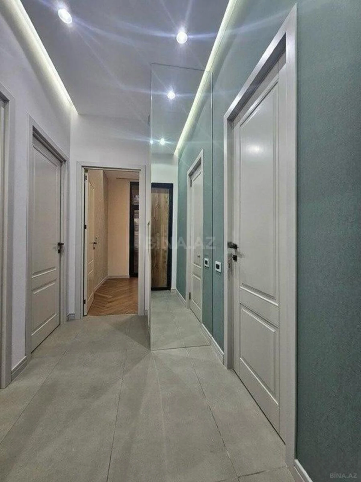Kirayə verilir 2 otaqlı mənzil 60 m²