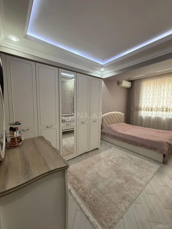 Satılır 3 otaqlı mənzil 82 m²