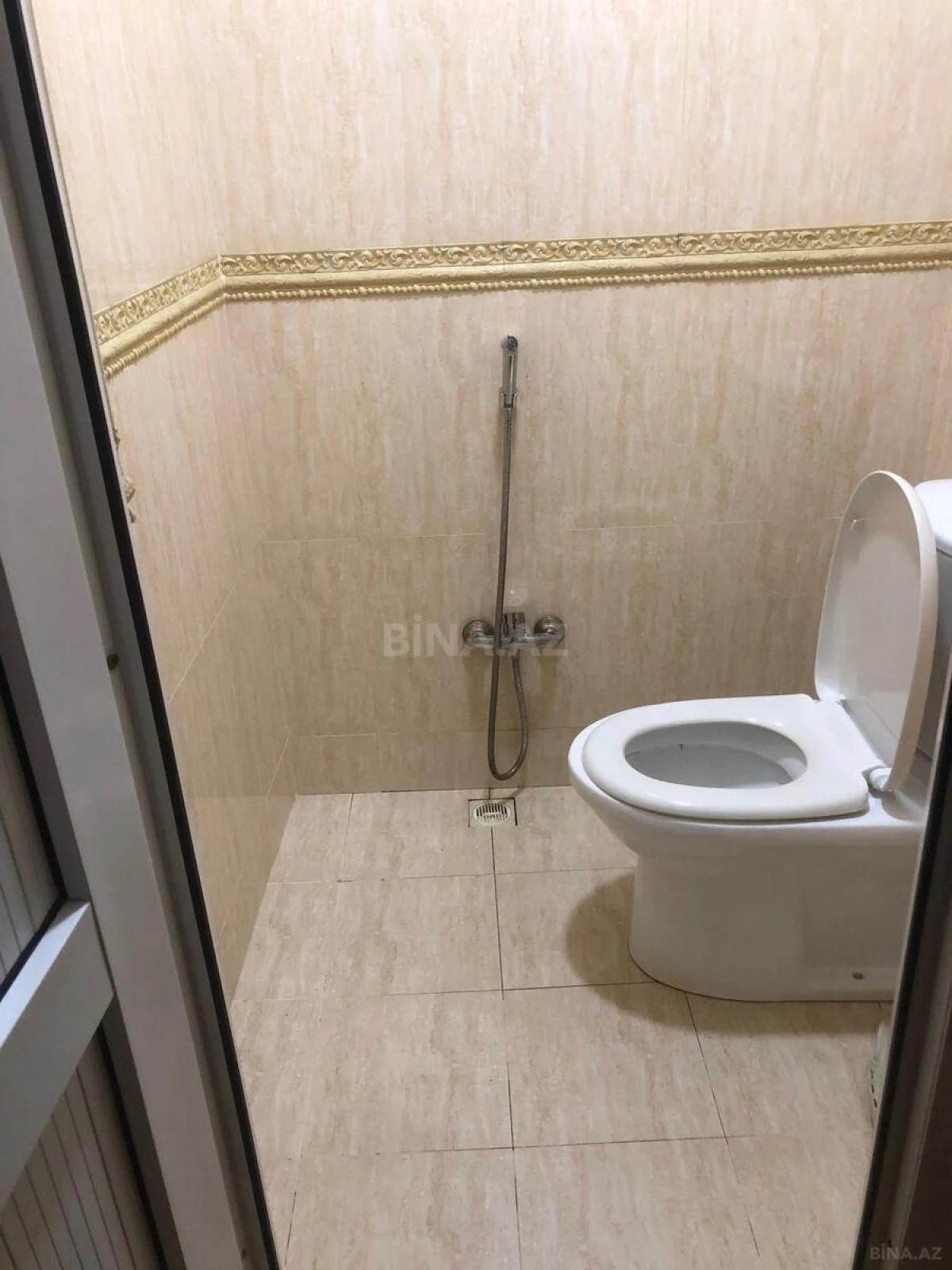 Satılır 3 otaqlı mənzil 70 m²