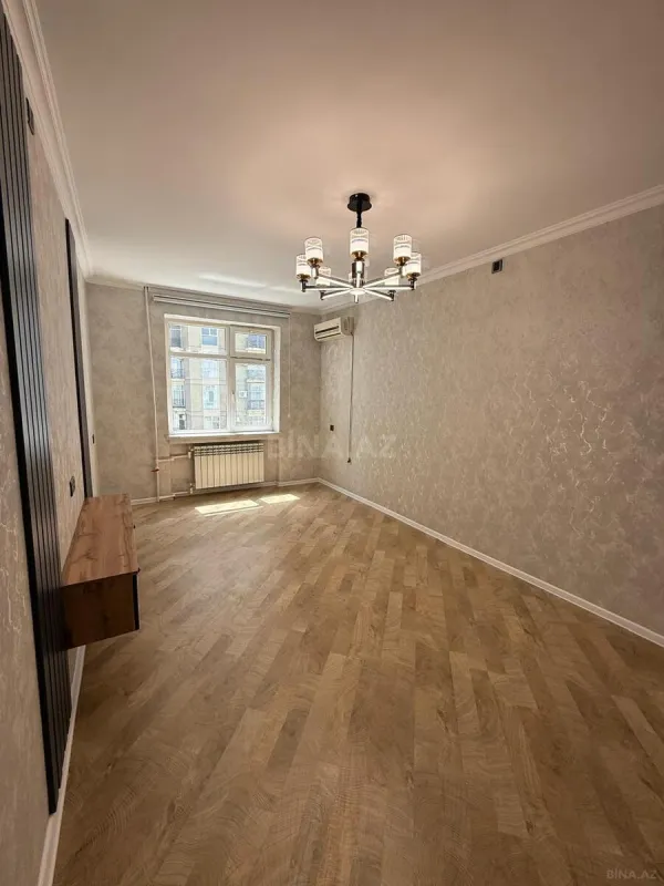 Satılır 2 otaqlı mənzil 65 m²
