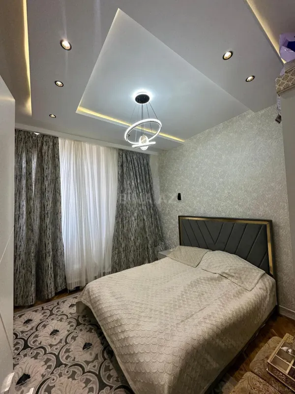 Satılır 2 otaqlı mənzil 58 m²