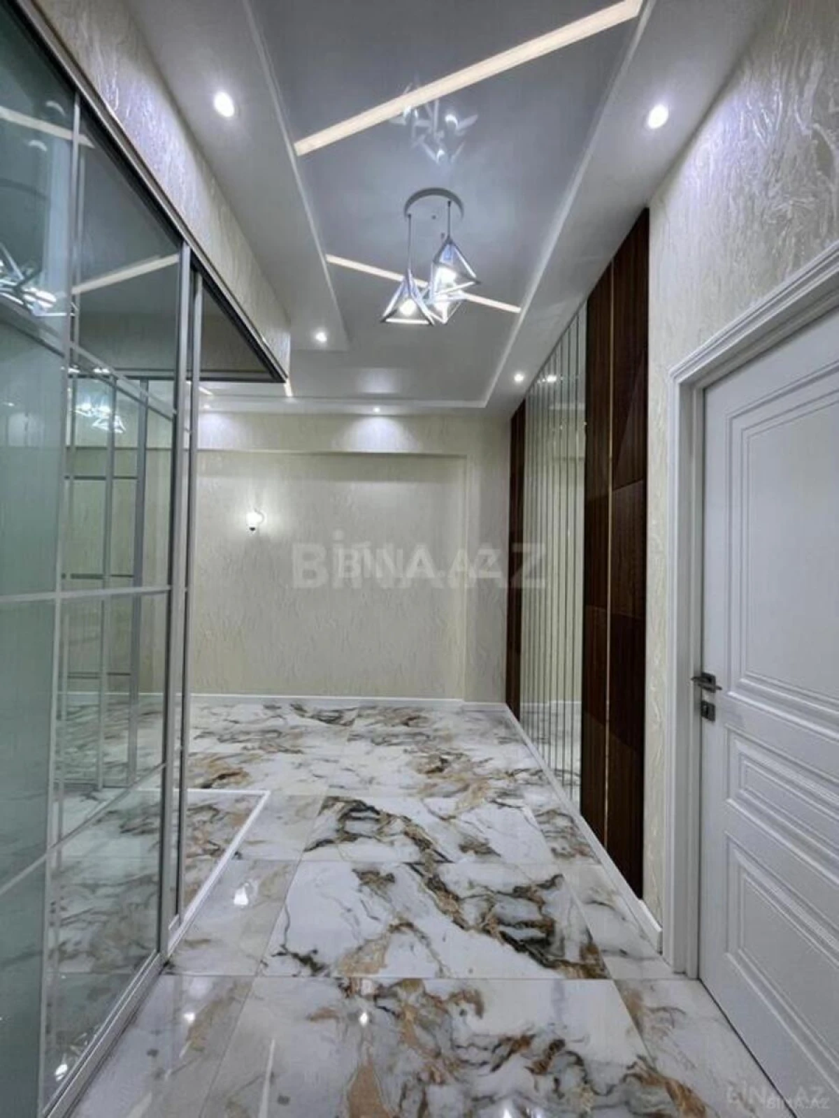 Kirayə verilir 3 otaqlı mənzil 100 m²