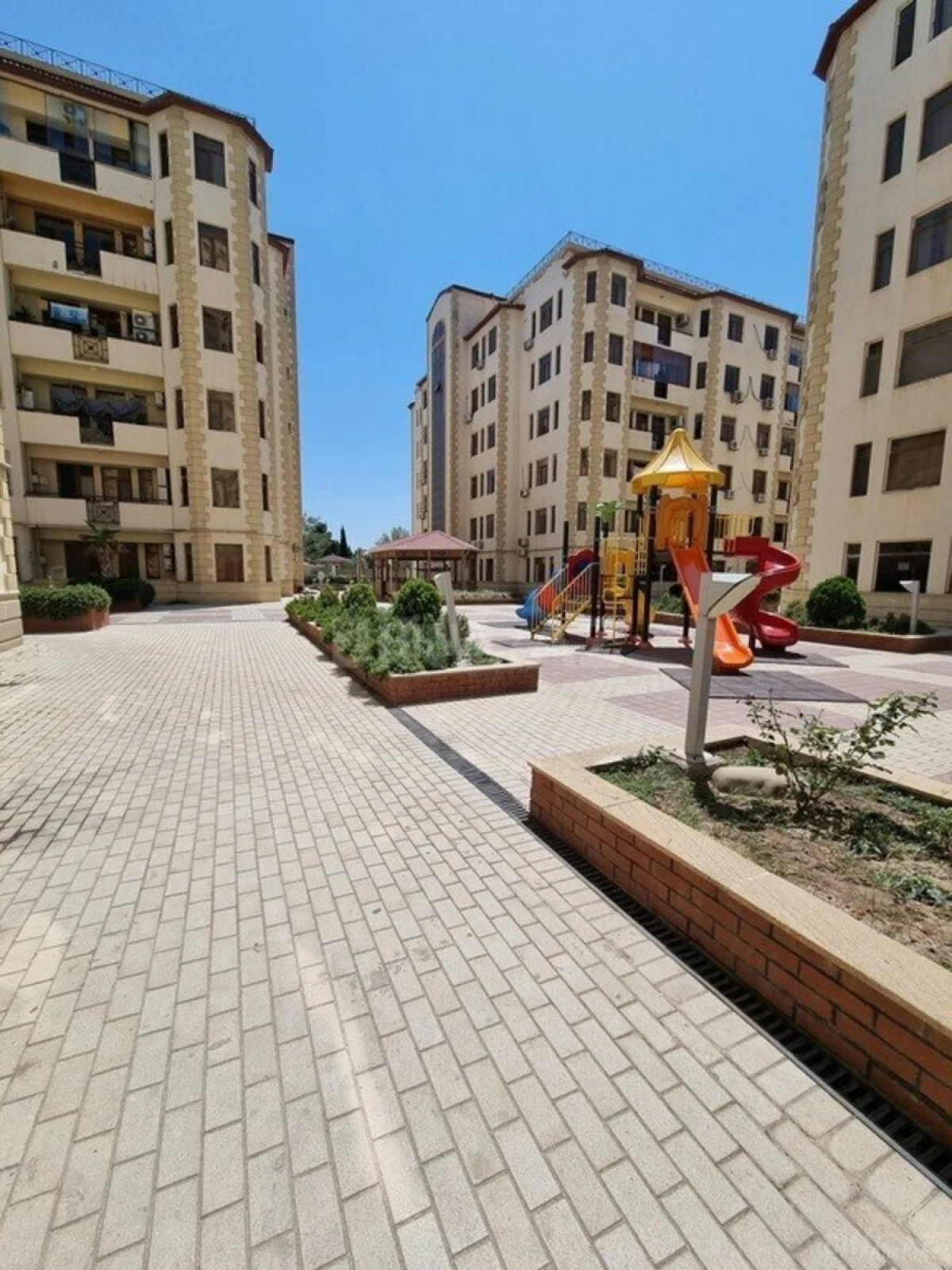 Kirayə verilir 3 otaqlı mənzil 100 m²