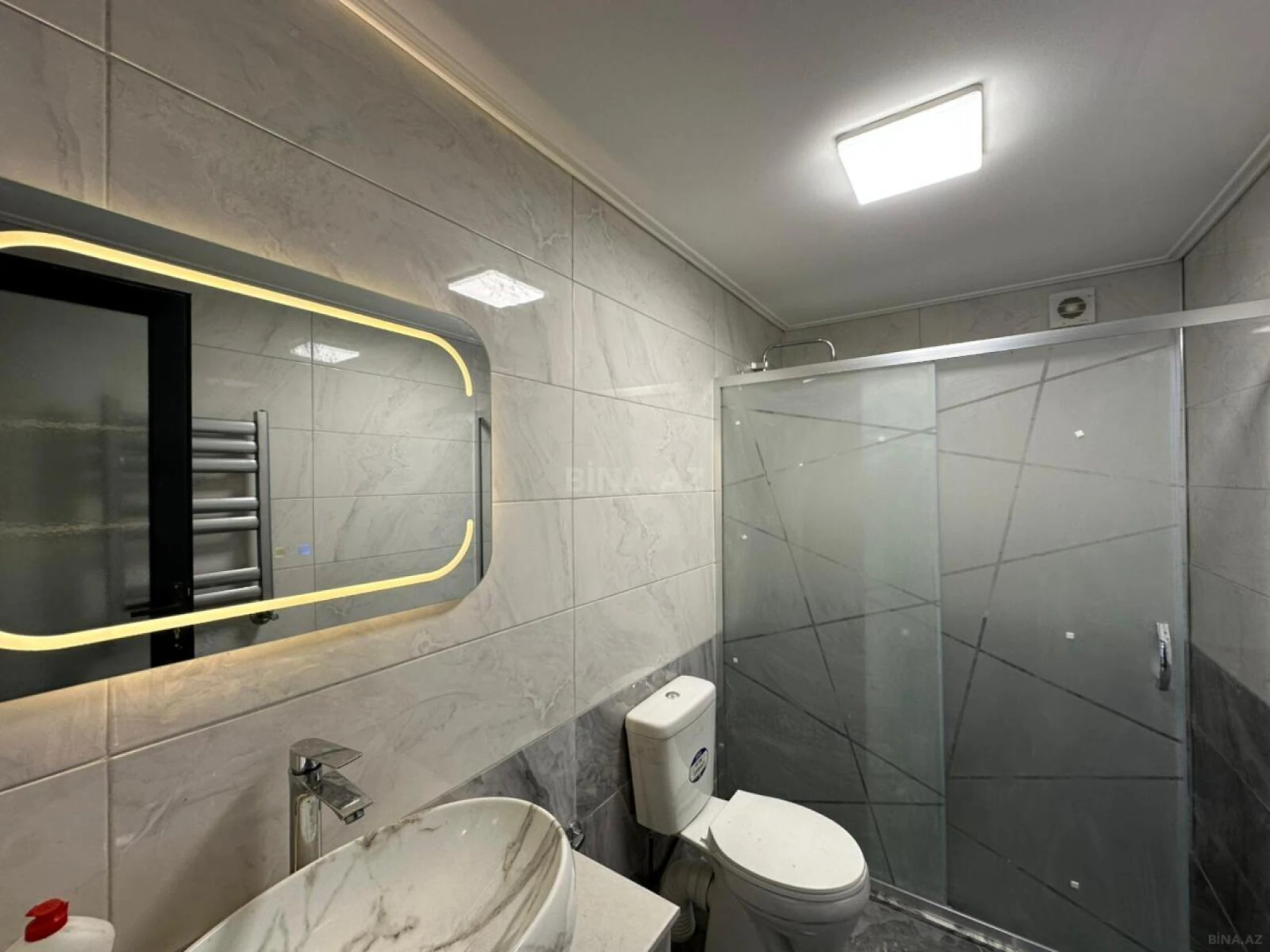 Satılır 4 otaqlı həyət evi 240 m²