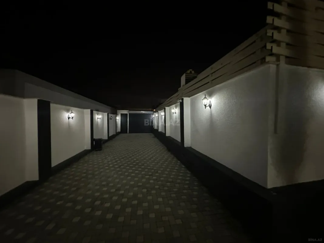 Satılır 4 otaqlı həyət evi 240 m²