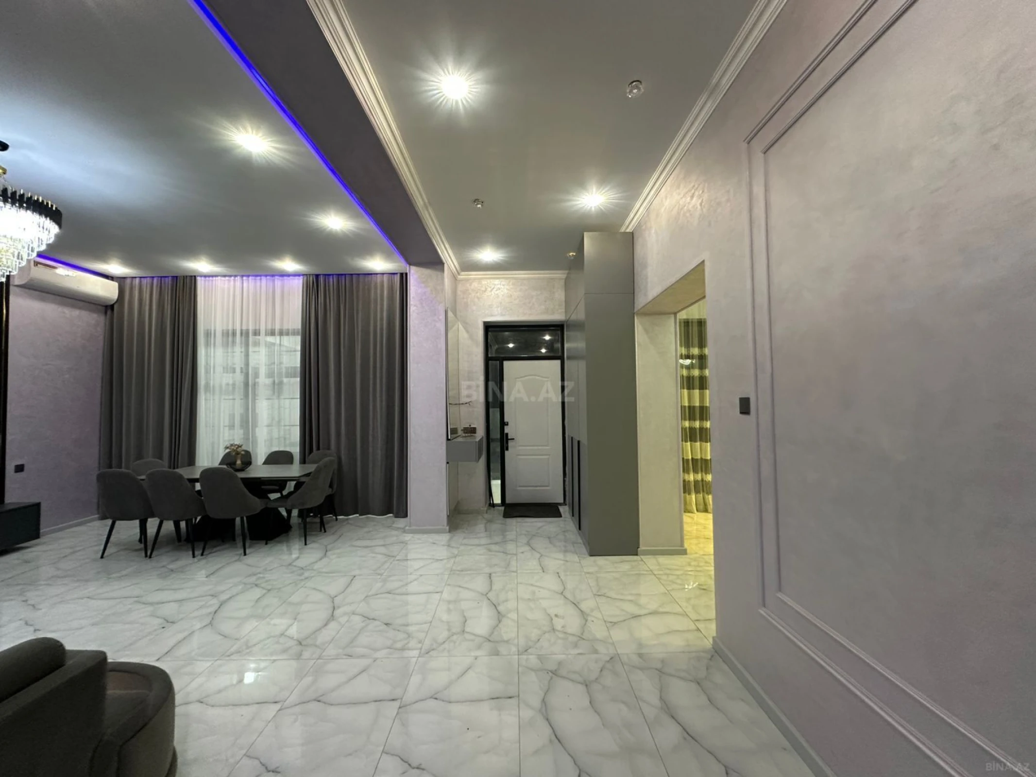 Satılır 4 otaqlı həyət evi 240 m²
