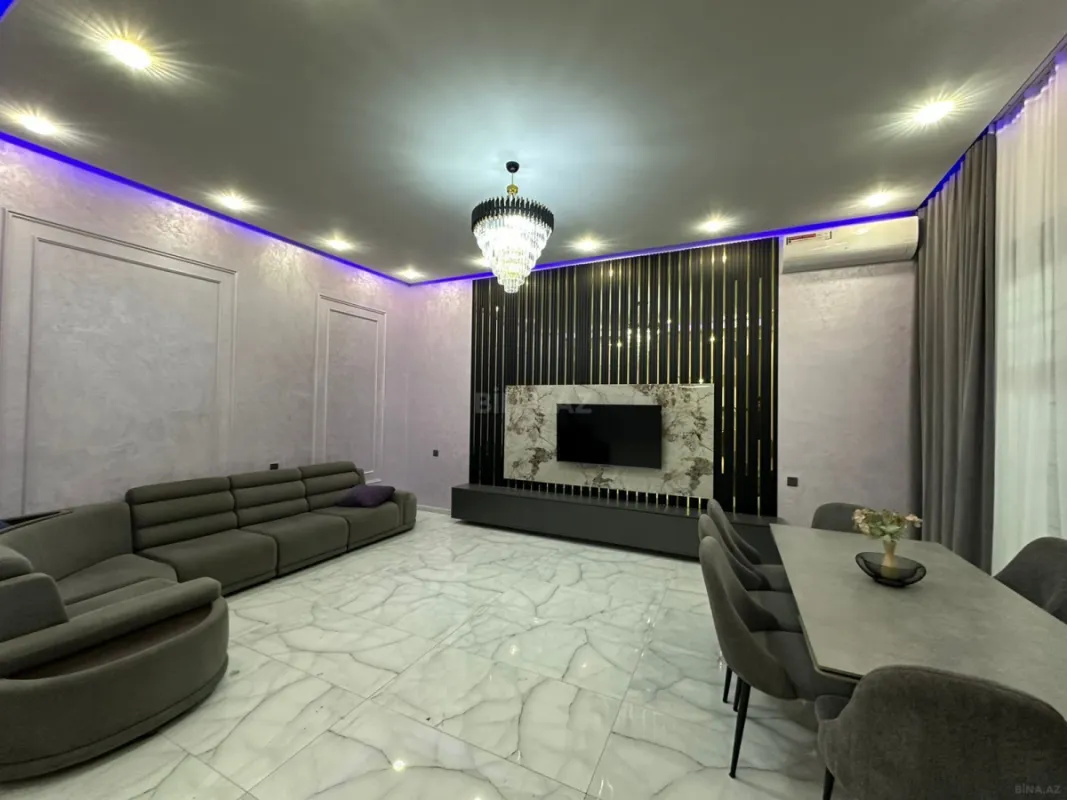 Satılır 4 otaqlı həyət evi 240 m²