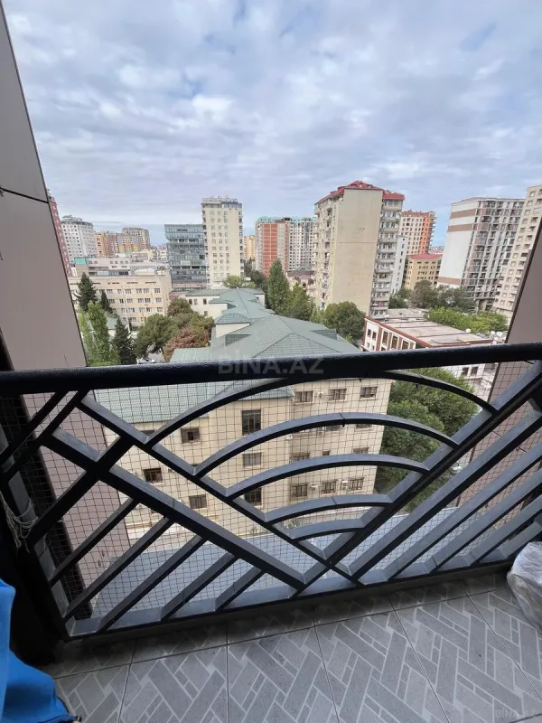 Satılır 3 otaqlı mənzil 84 m²