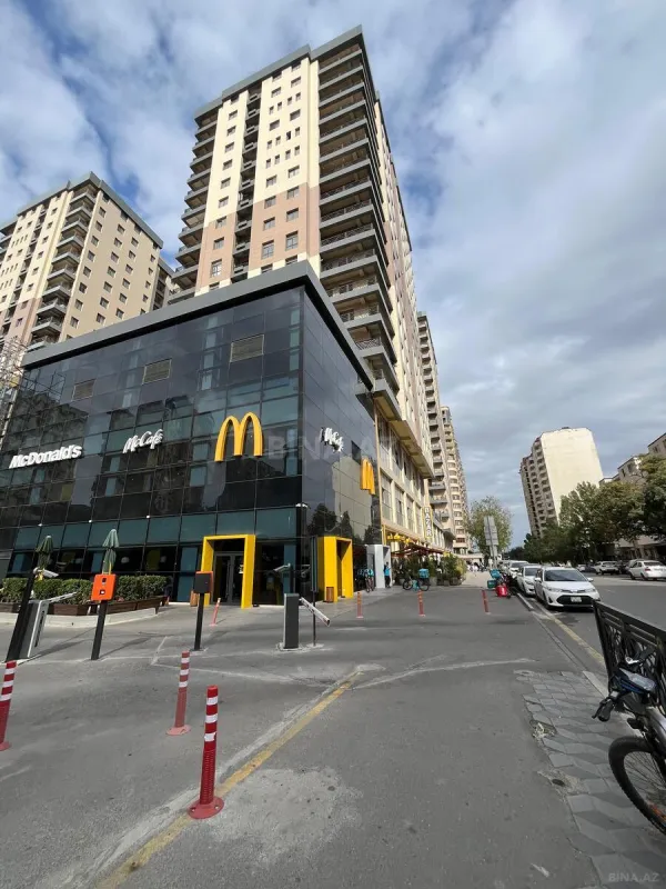 Satılır 3 otaqlı mənzil 84 m²