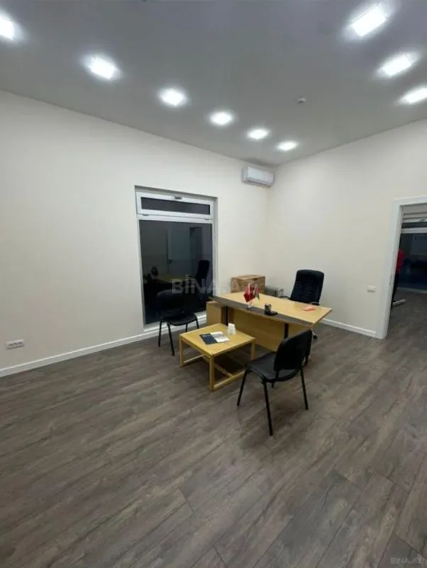 Kirayə verilir 4 otaqlı ofis 75 m²