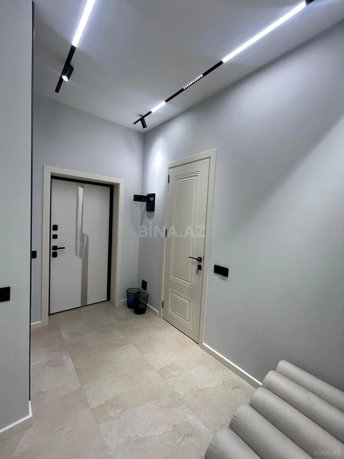 Kirayə verilir 2 otaqlı mənzil 70 m²