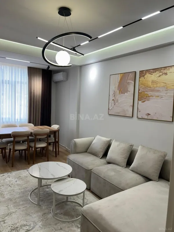Kirayə verilir 2 otaqlı mənzil 70 m²