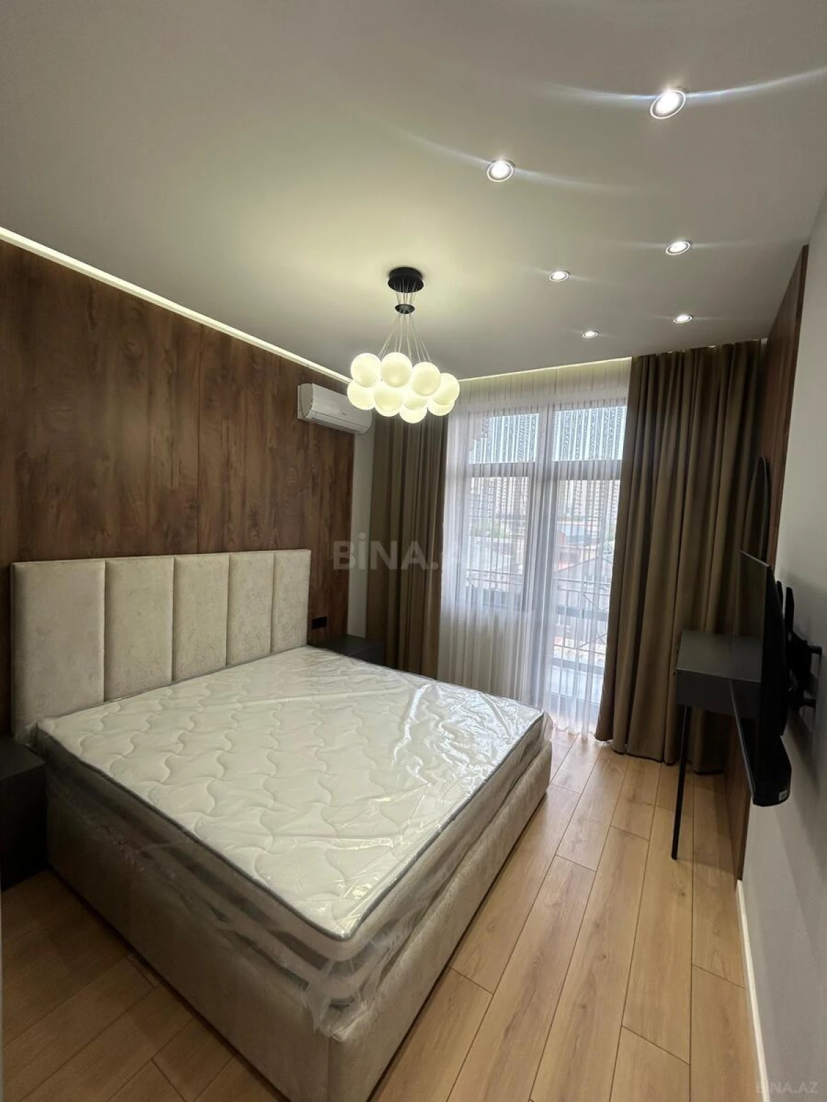 Kirayə verilir 2 otaqlı mənzil 70 m²