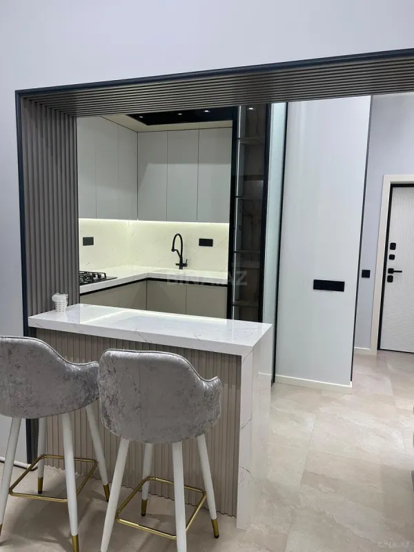 Kirayə verilir 2 otaqlı mənzil 70 m²