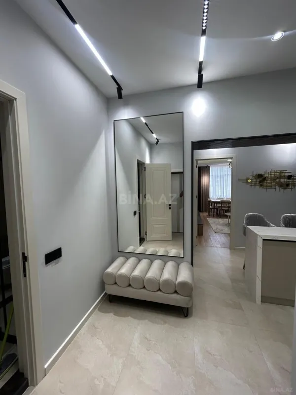 Kirayə verilir 2 otaqlı mənzil 70 m²
