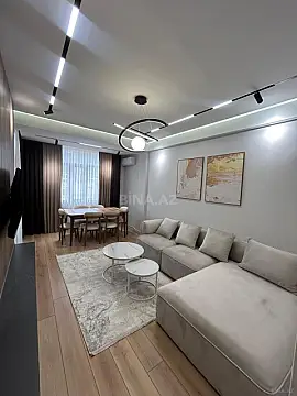 Kirayə verilir 2 otaqlı mənzil 70 m²