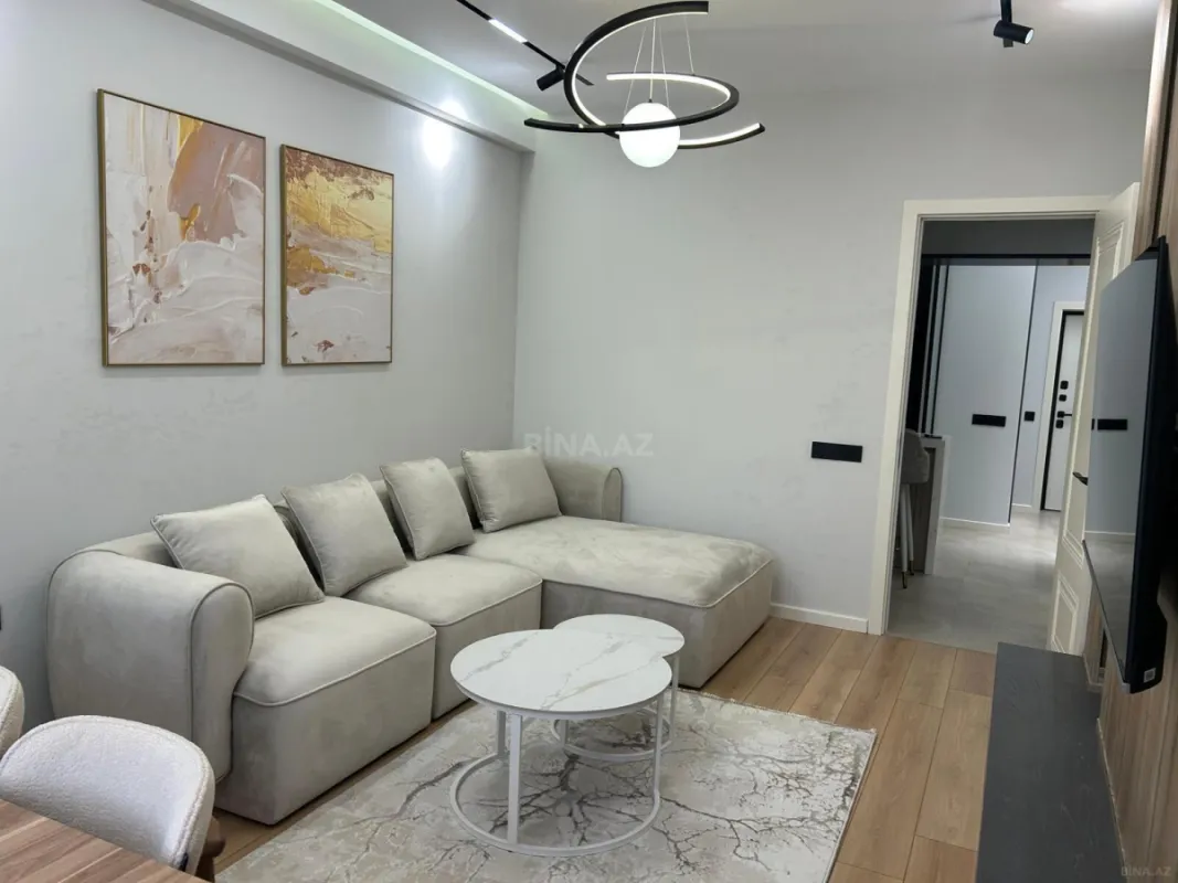 Kirayə verilir 2 otaqlı mənzil 70 m²