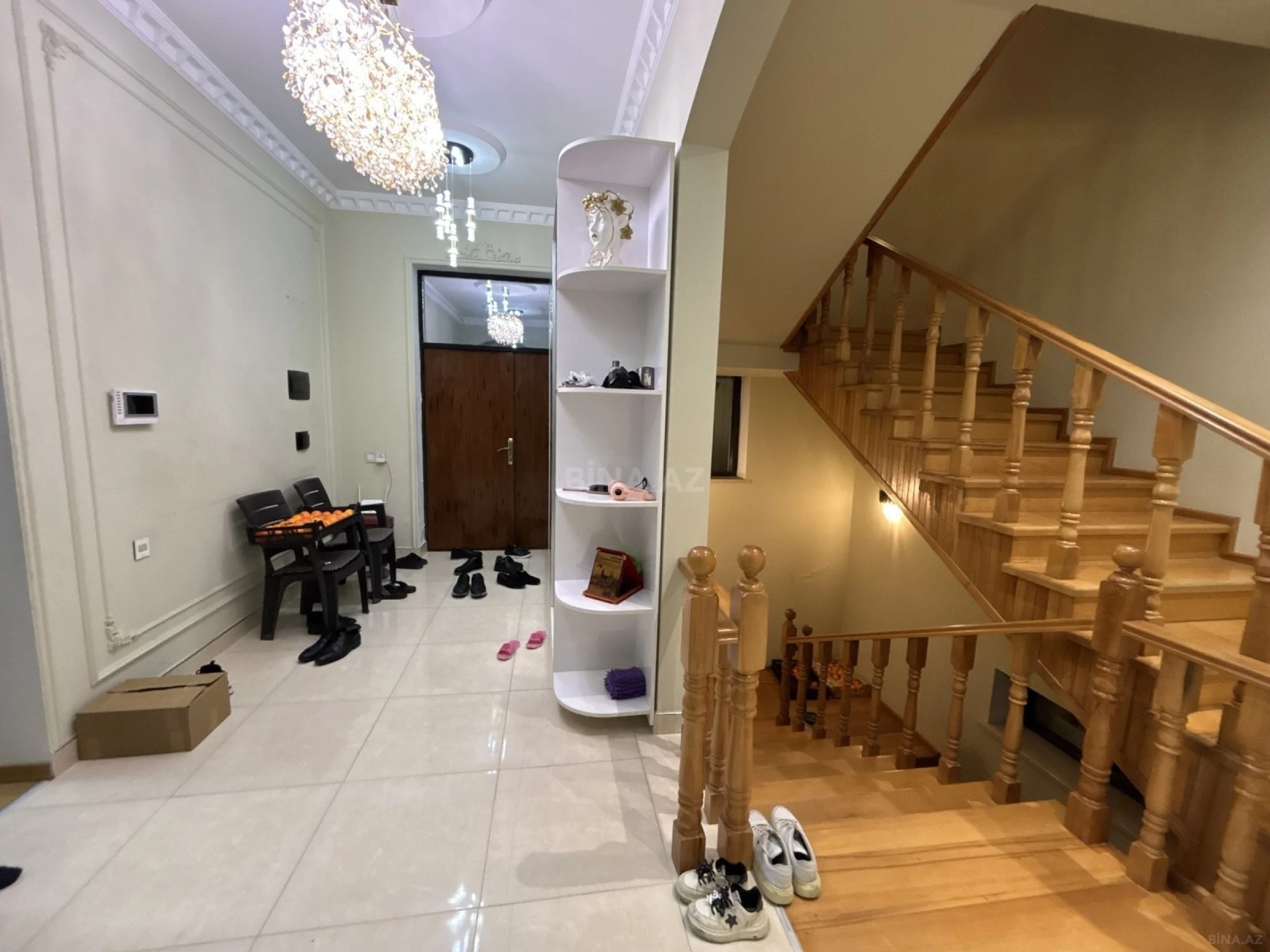 Satılır 6 otaqlı həyət evi 450 m²