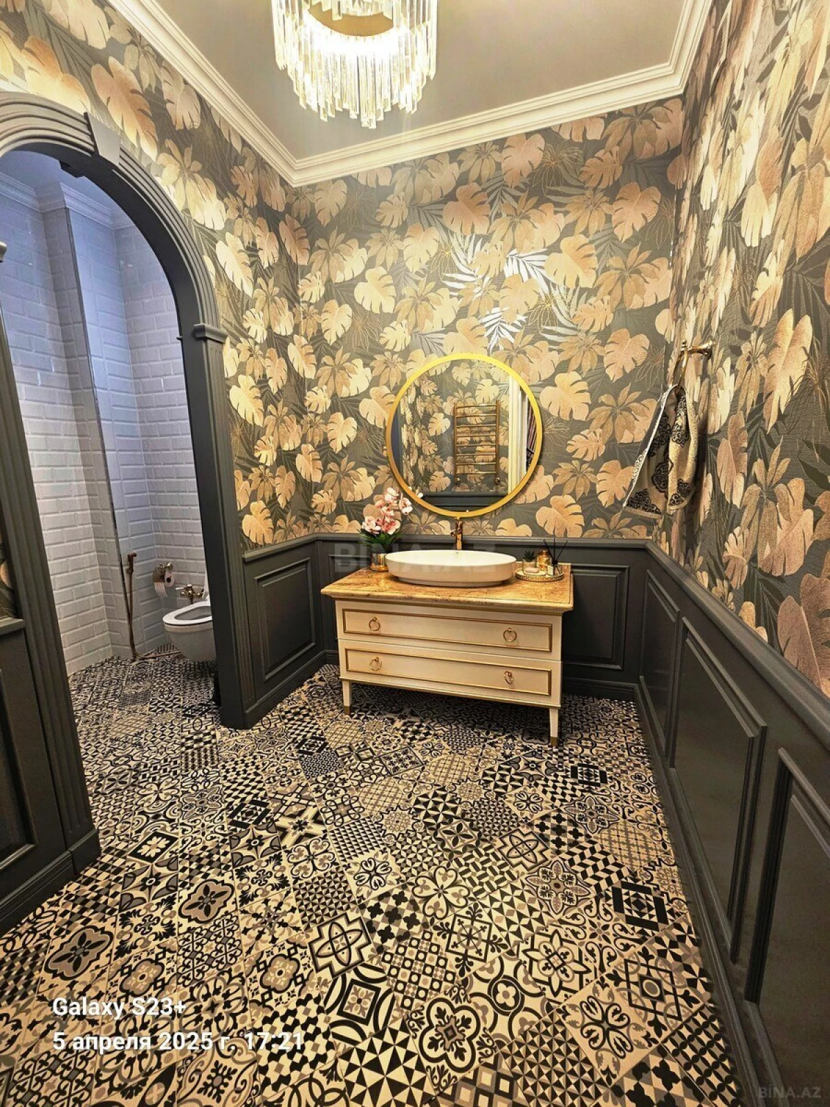 Satılır 5 otaqlı həyət evi 400 m²