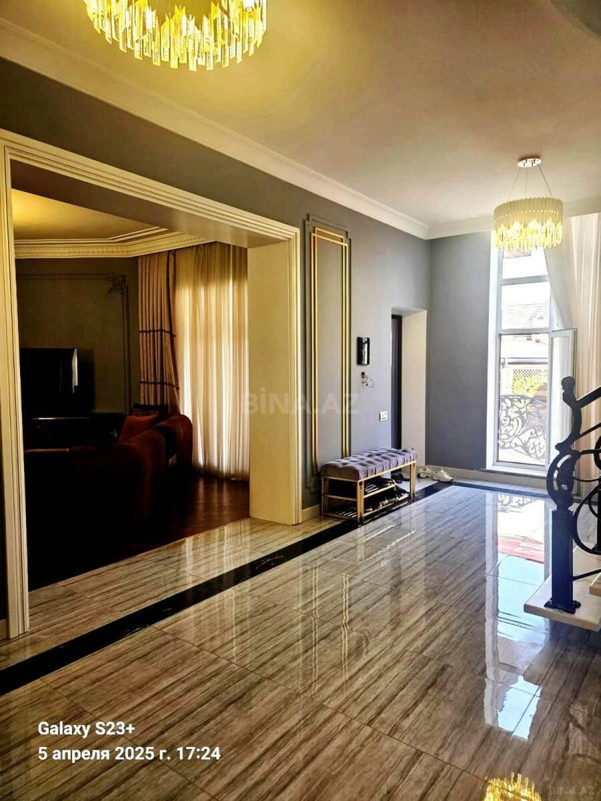 Satılır 5 otaqlı həyət evi 400 m²