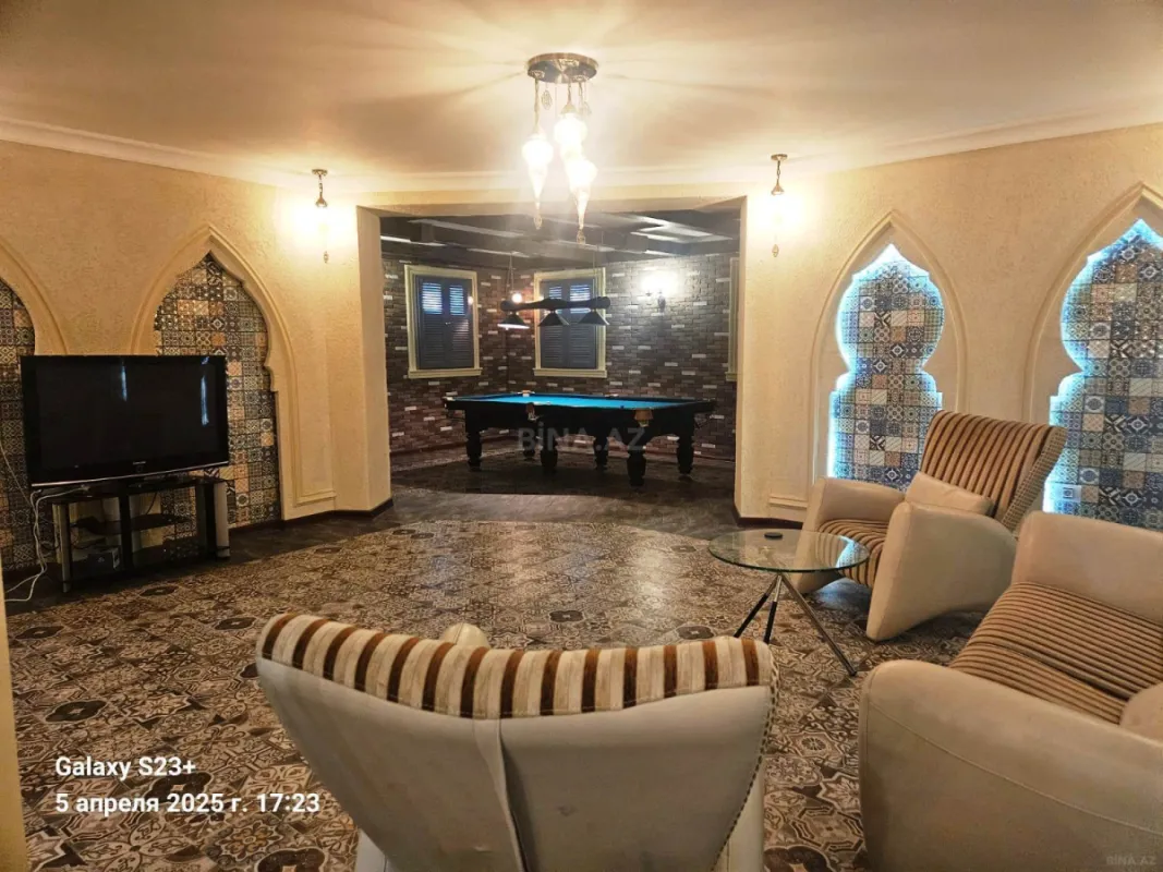 Satılır 5 otaqlı həyət evi 400 m²