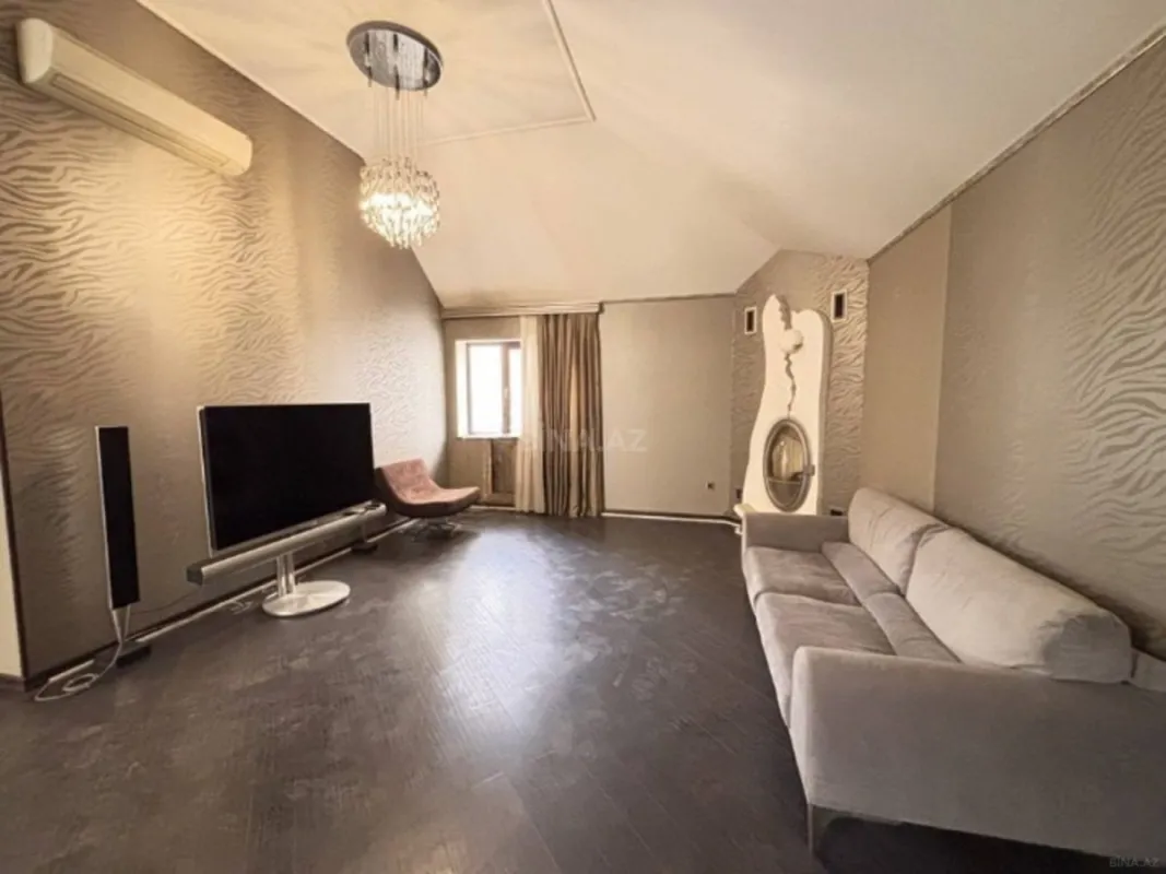 Satılır obyekt 300 m²