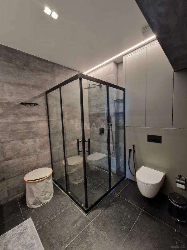 Kirayə verilir 3 otaqlı mənzil 180 m²