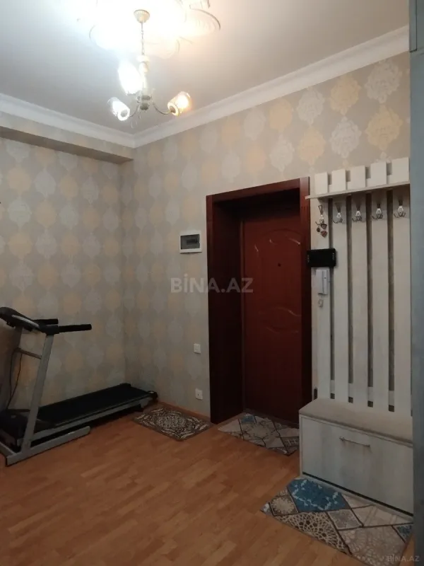 Satılır 3 otaqlı mənzil 118 m²