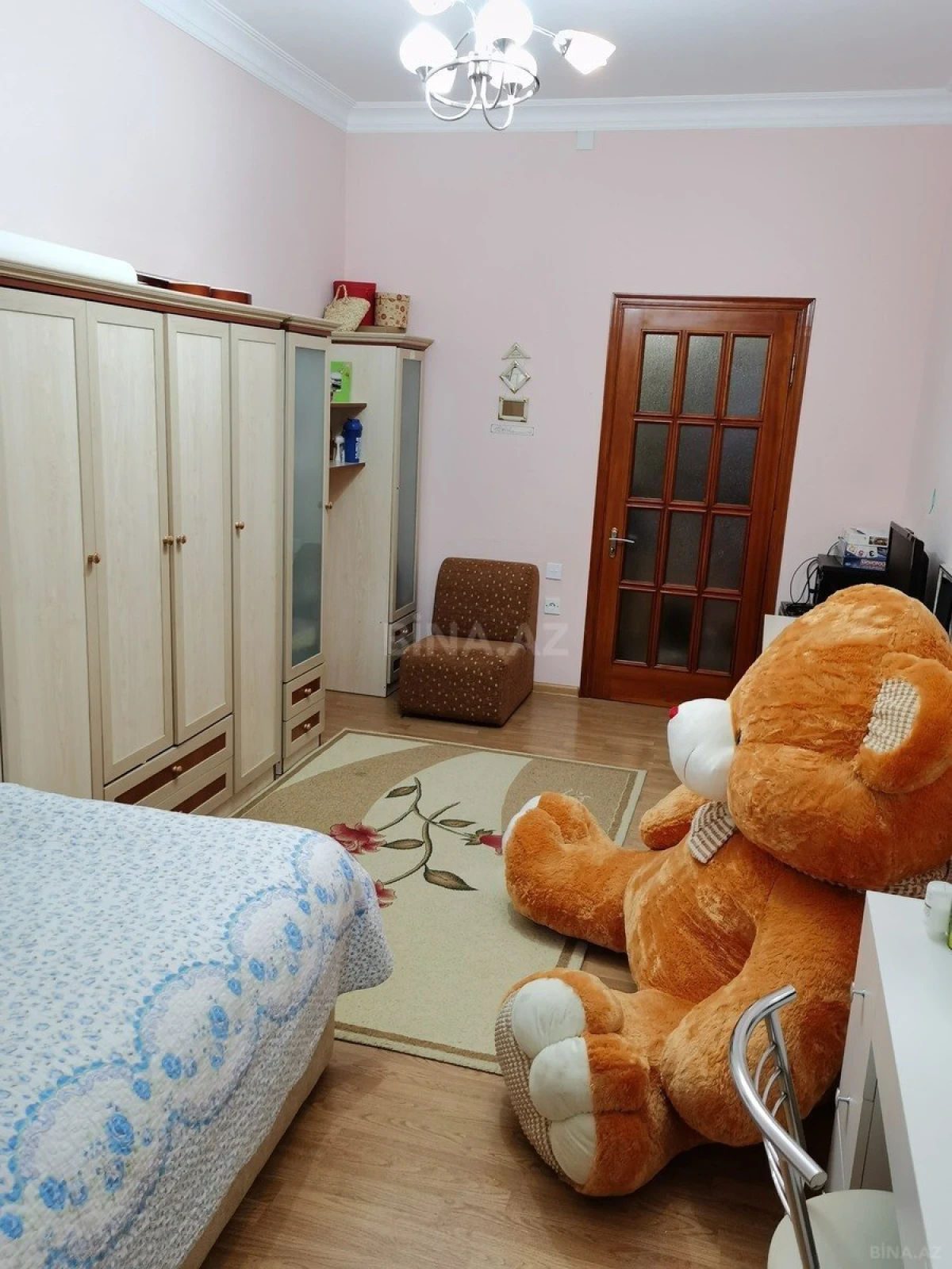 Satılır 3 otaqlı mənzil 118 m²