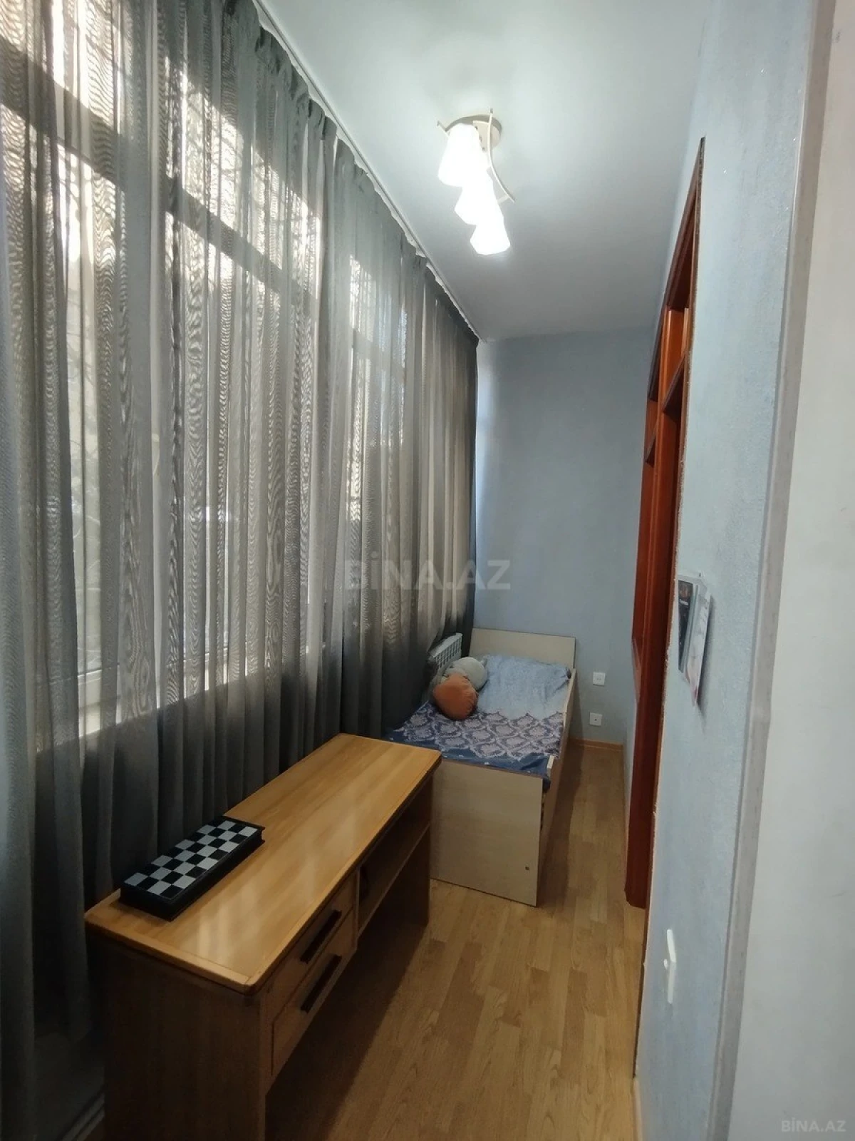 Satılır 3 otaqlı mənzil 118 m²