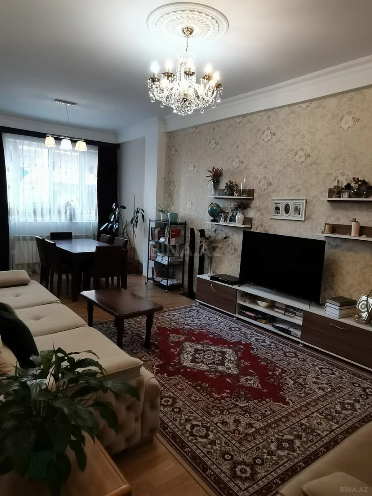 Satılır 3 otaqlı mənzil 118 m²