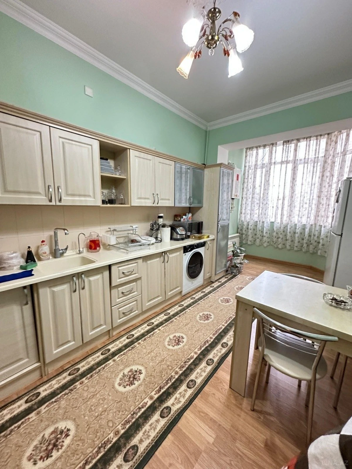 Satılır 3 otaqlı mənzil 118 m²