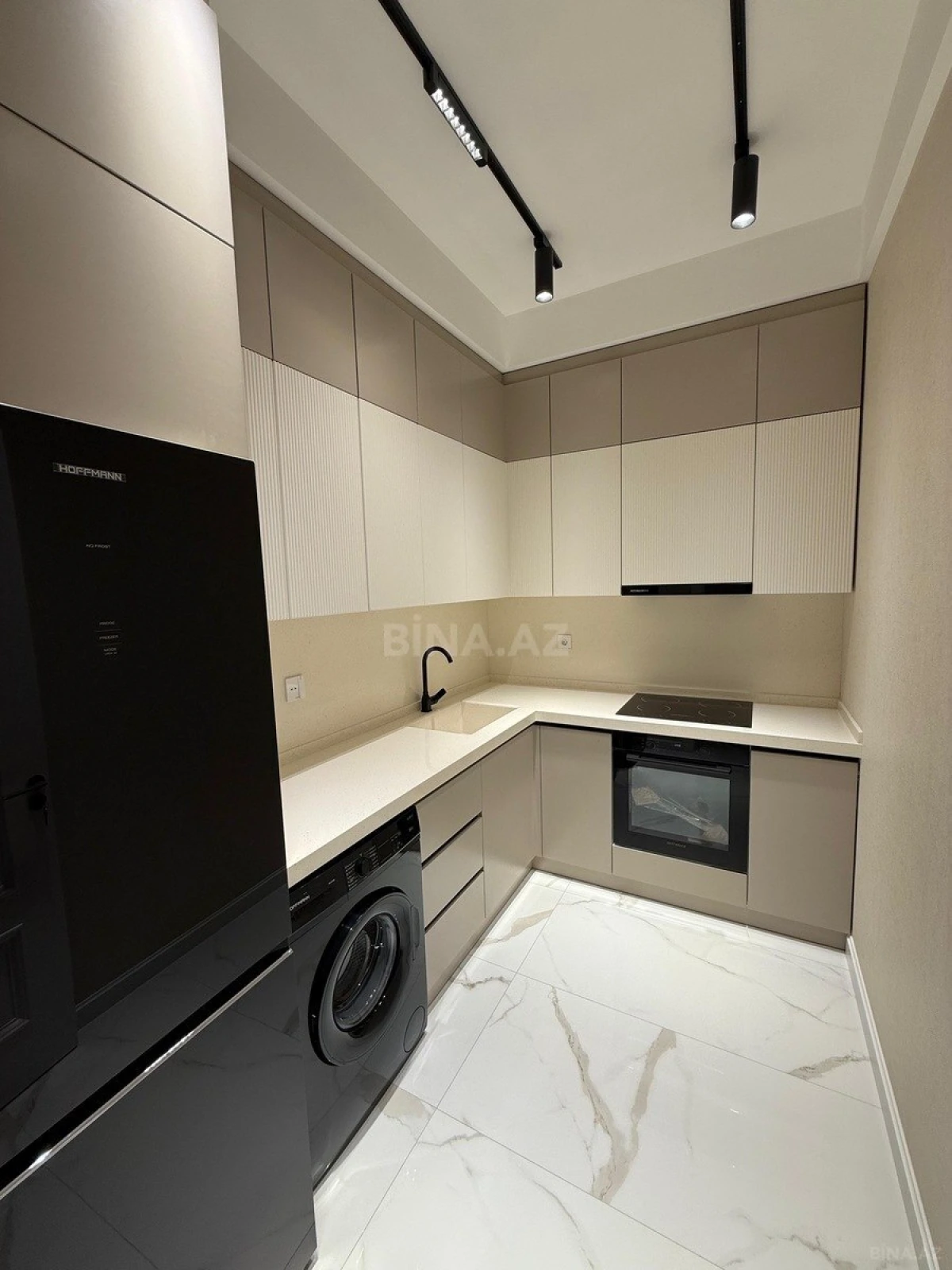 Satılır 2 otaqlı mənzil 68 m²