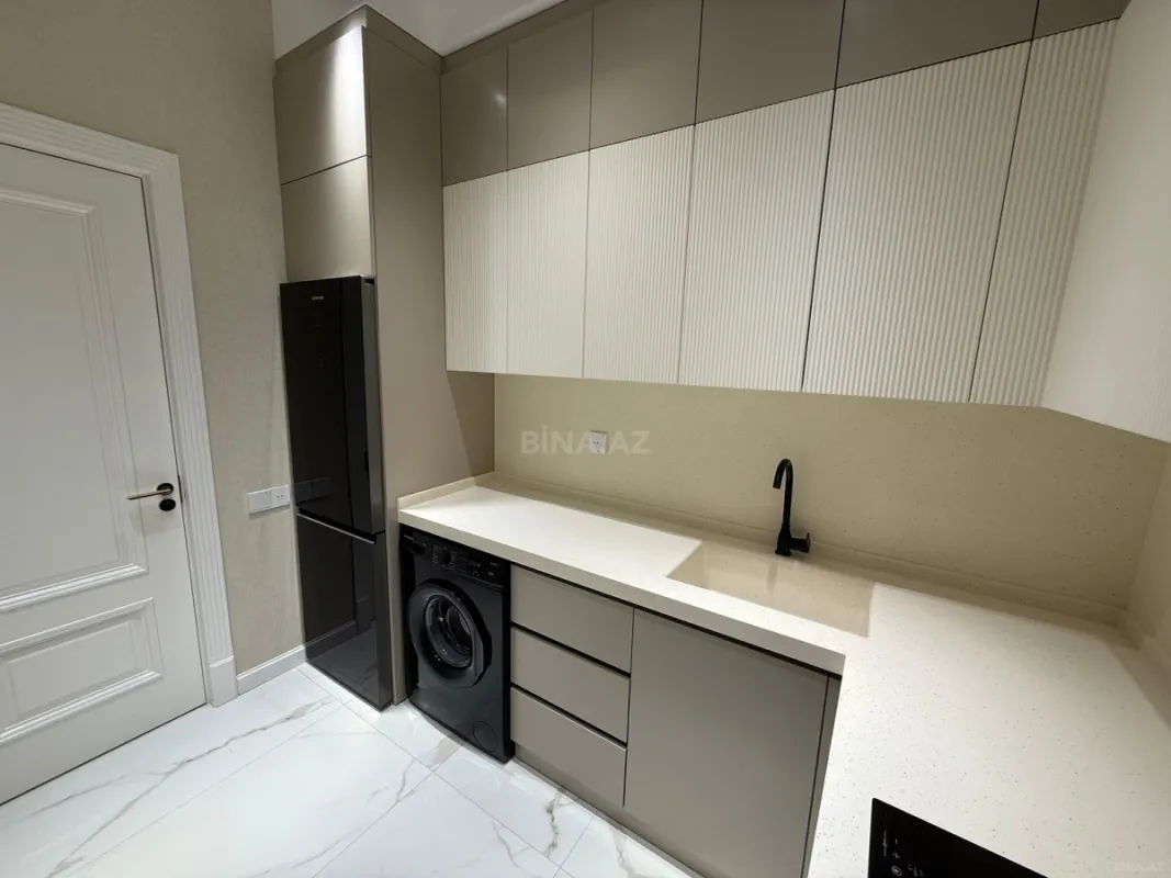 Satılır 2 otaqlı mənzil 68 m²