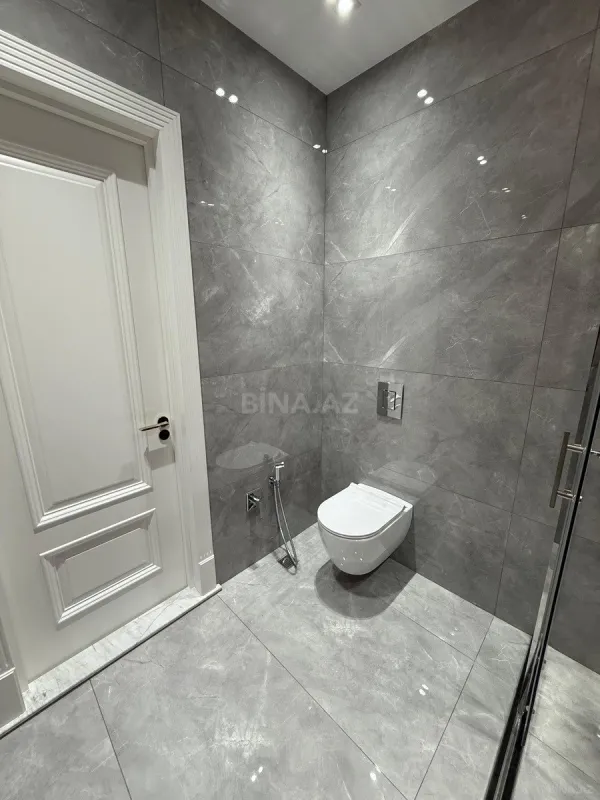 Satılır 2 otaqlı mənzil 68 m²