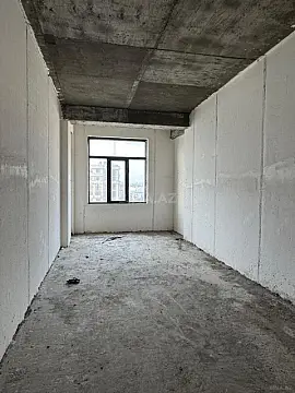 Satılır 4 otaqlı mənzil 146 m²