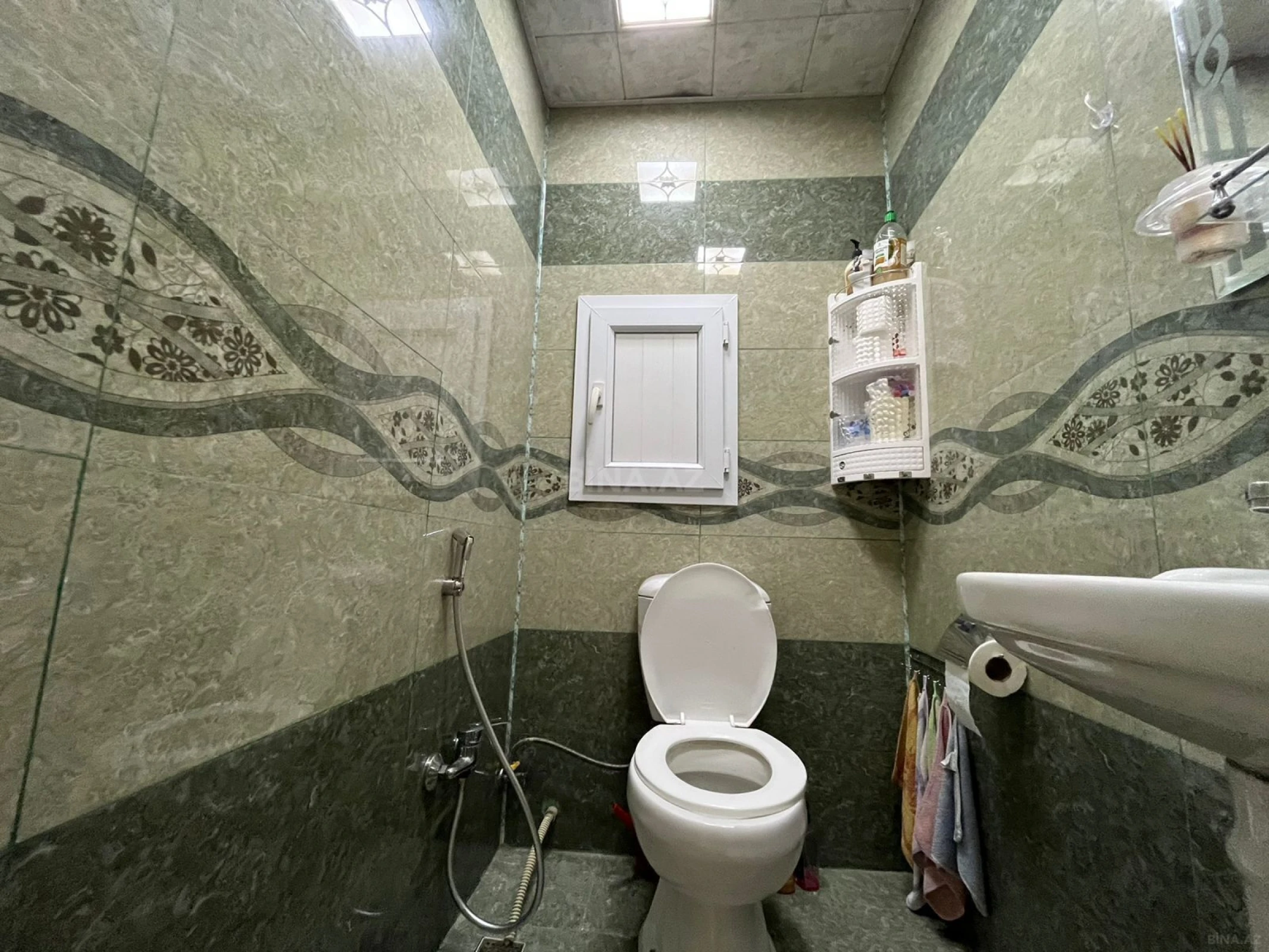 Satılır 3 otaqlı mənzil 130 m²