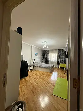 Satılır 3 otaqlı mənzil 130 m²