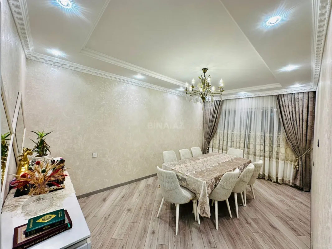 Satılır 4 otaqlı mənzil 110 m²