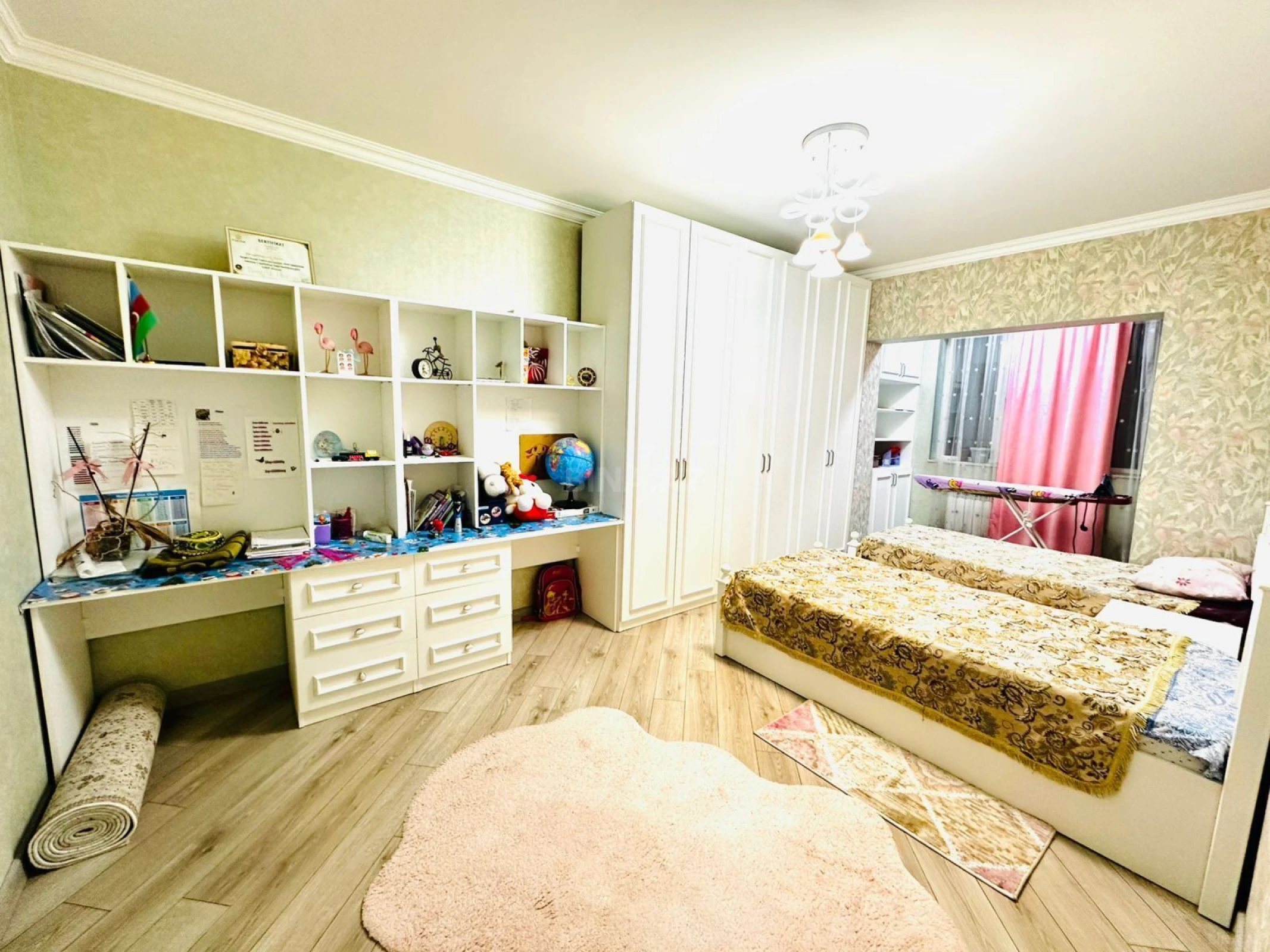 Satılır 4 otaqlı mənzil 110 m²